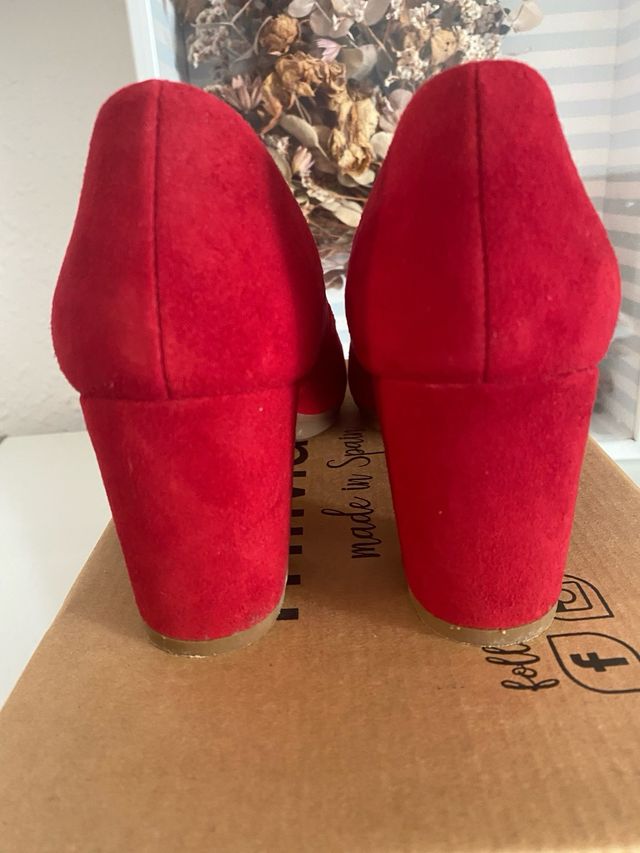 Salones miMao rojos, talla 39