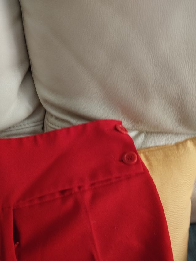 Pantalones campana Bershka rojos