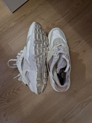 Zapatillas Nike Air Huarache - Beige/Blanco
