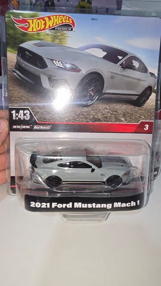 Hot Wheels Premium 2021 Ford Mustang Mach 1