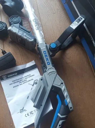 Desbrozadora de baterías Deko - Nueva