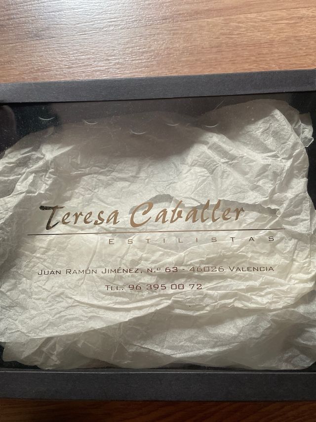 Moño Trenzado Castaño Niña