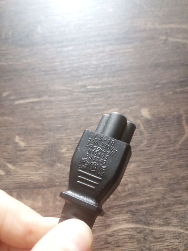 Cable alimentación PC - IEC C7