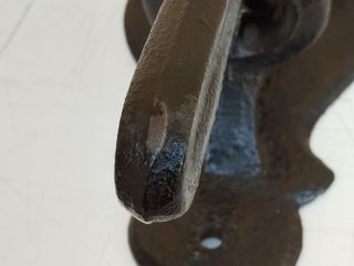 Cavatappi da muro in ghisa osteria vineria enoteca