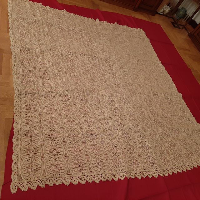 Copriletto vintage beige e rosso