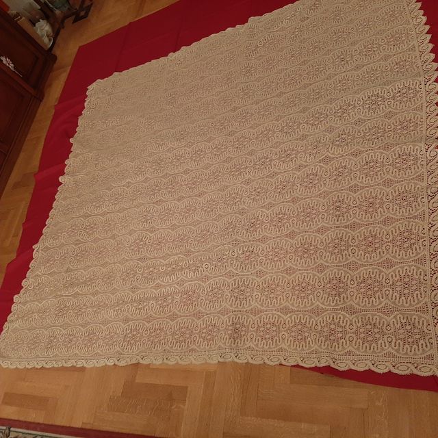 Copriletto vintage beige e rosso