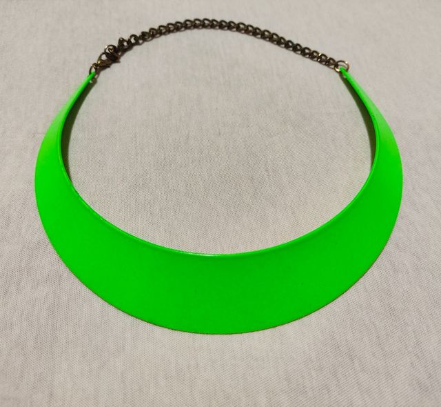 Collare verde al neon MONÍSIMO