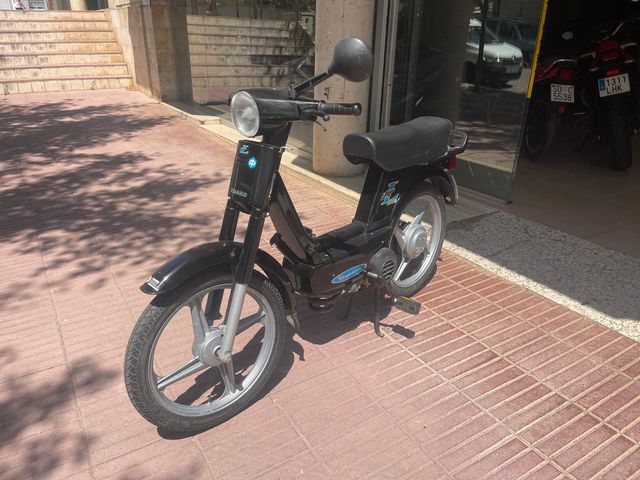 PIAGGIO VESPINO 1999 - 1500KM - 2,500€ -