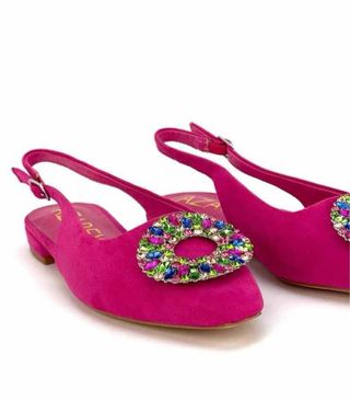 Zapatos planos fucsia con broche
