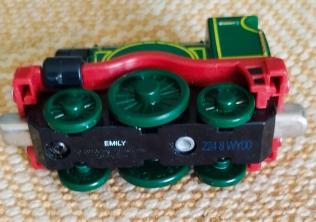Locomotora Emily, Thomas y sus amigos 2004, metal