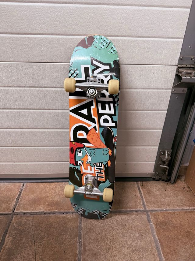 Skate Perry - Monopatín Infantil