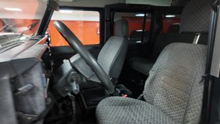 LAND-ROVER Defender 110 2.5TD5 SW SE