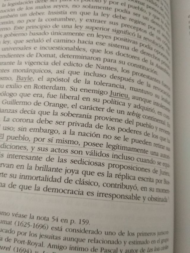 Ensayos sobre la libertad, el poder y la religión.