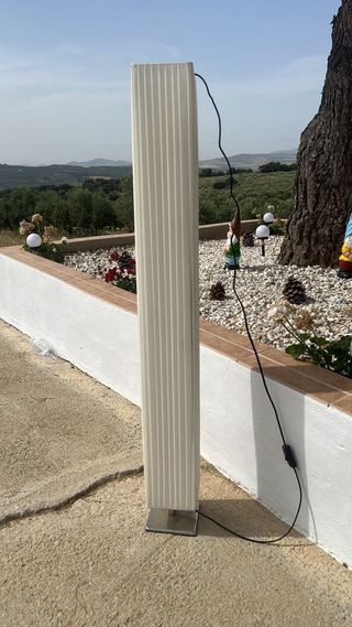 Lámpara pie blanca - Estilo Moderno