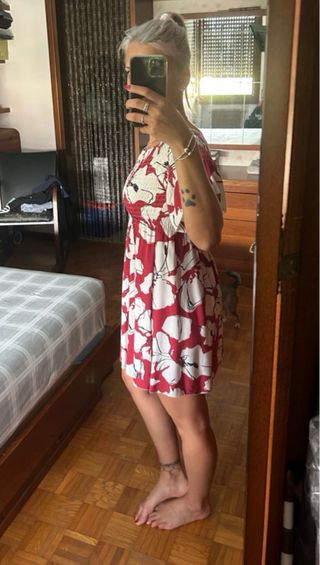 Vestito floreale rosso e bianco