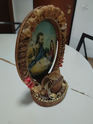 Cornice Sacra Vintage con Conchiglie