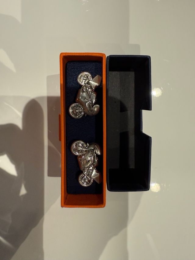 Gemelos motos Maison du Bouton