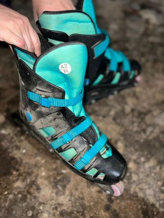 Patines en línea turquesa