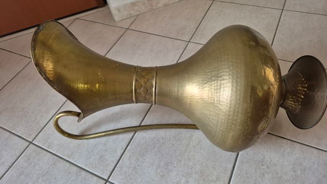 Anfora in rame dorato