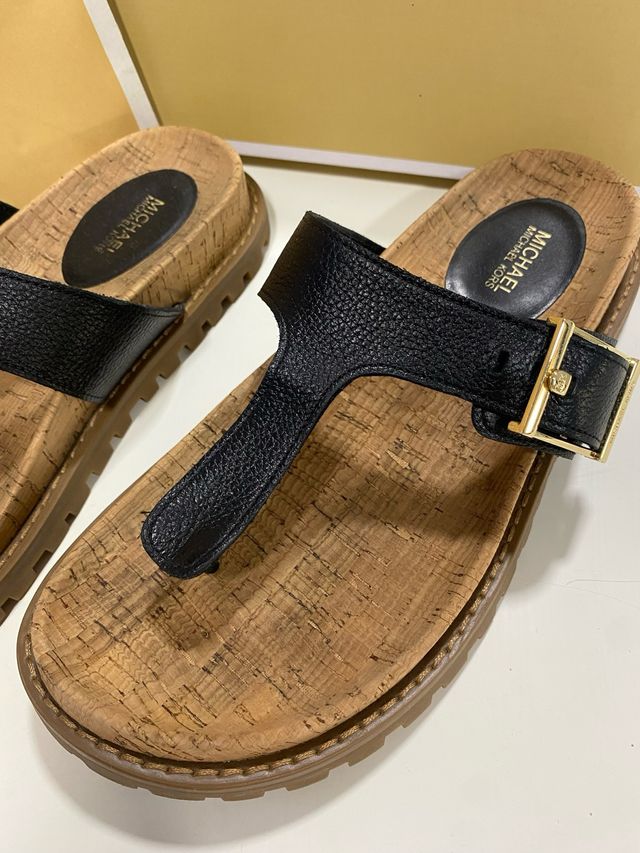 Sandalias Michael Kors negras de piel