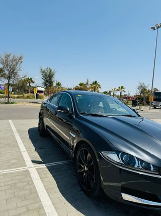 Jaguar XF 2012