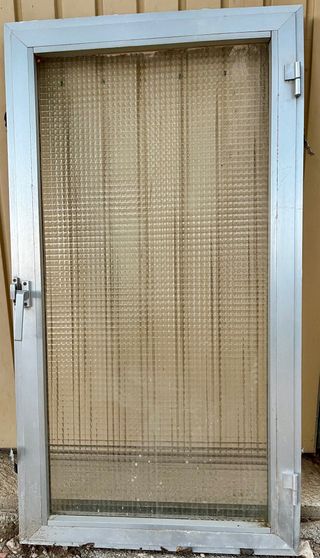 Ventana aluminio - Cristal translúcido