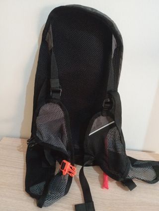 Mochila Kalenji montaña negra