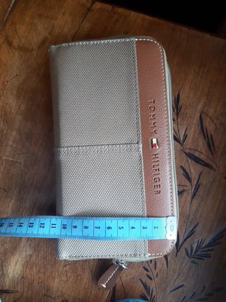 Cartera Tommy Hilfiger beige