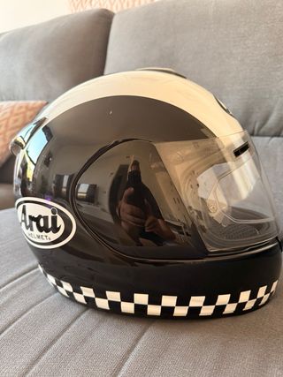 Casco ARAI Talla L CHASER V - piloto Phil Read
