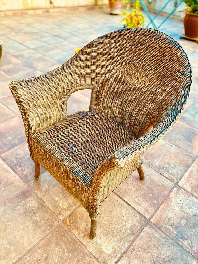 Sillón mimbre marrón exterior