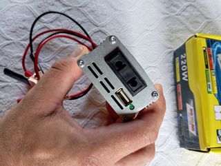Inverter auto 220W 12V-220V AS-220