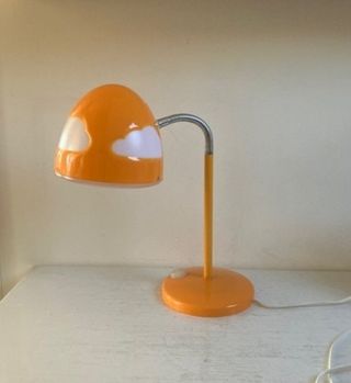 Lampada da tavolo IKEA arancione