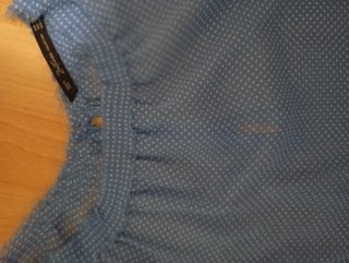 Blusa azul sin mangas - lunares
