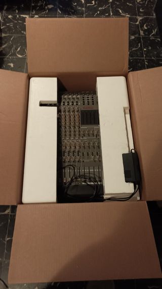 Mesa mezclas TEAC TASCAM M-1508 Impecable Estado