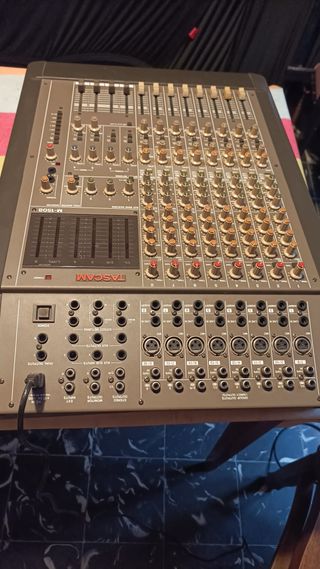 Mesa mezclas TEAC TASCAM M-1508 Impecable Estado