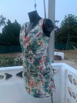 Mono corto falda pantlon estampado flores verano