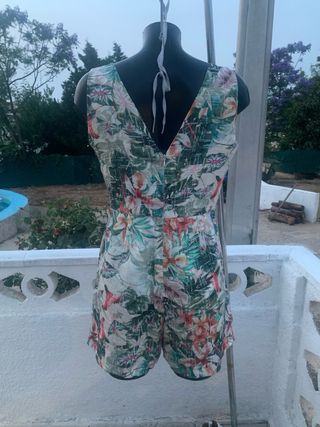 Mono corto falda pantlon estampado flores verano