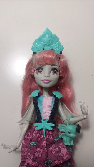 Muñeca Monster High Rochelle Goyle Party Ghouls.