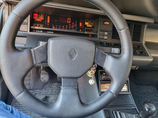 Renault 21 2.0i txe 120CV.