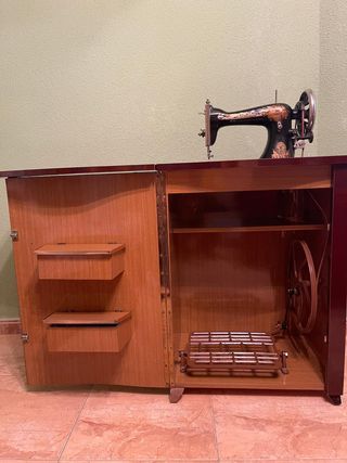 Máquina coser SINGER antigua