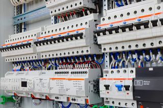 Electricista de confianza y profesional