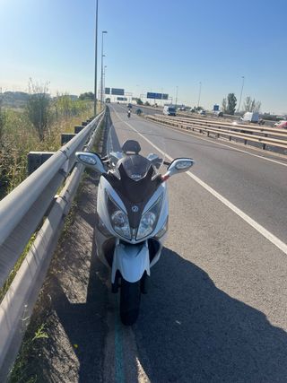 SYM Joymax 300cc 2014 AVERIADA