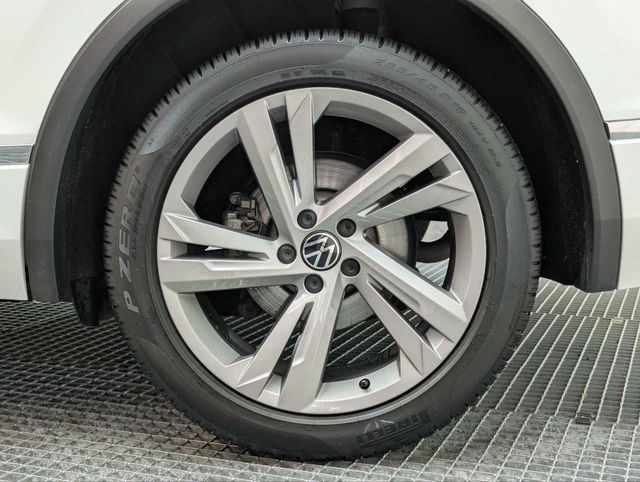 Volkswagen Tiguan R-LINE 2.0 TDI 150CV DSG