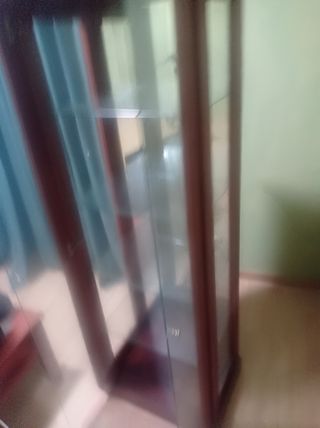 Vitrina antigua de madera