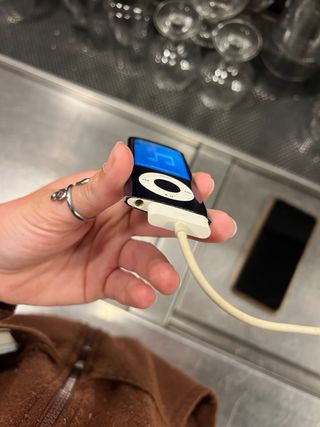 iPod Nano Morado y Blanco