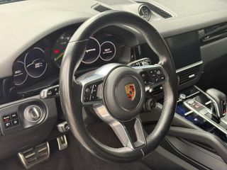 PORSCHE Cayenne E-Hybrid