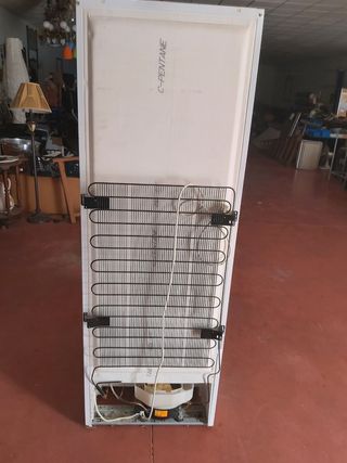 Nevera Indesit-A Glass