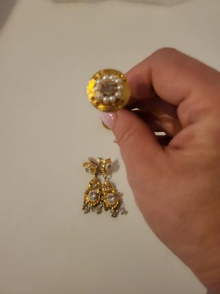 Aderezo fallera dorado con perlas