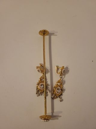 Aderezo fallera dorado con perlas