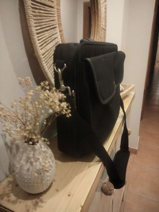 Maletín portátil negro